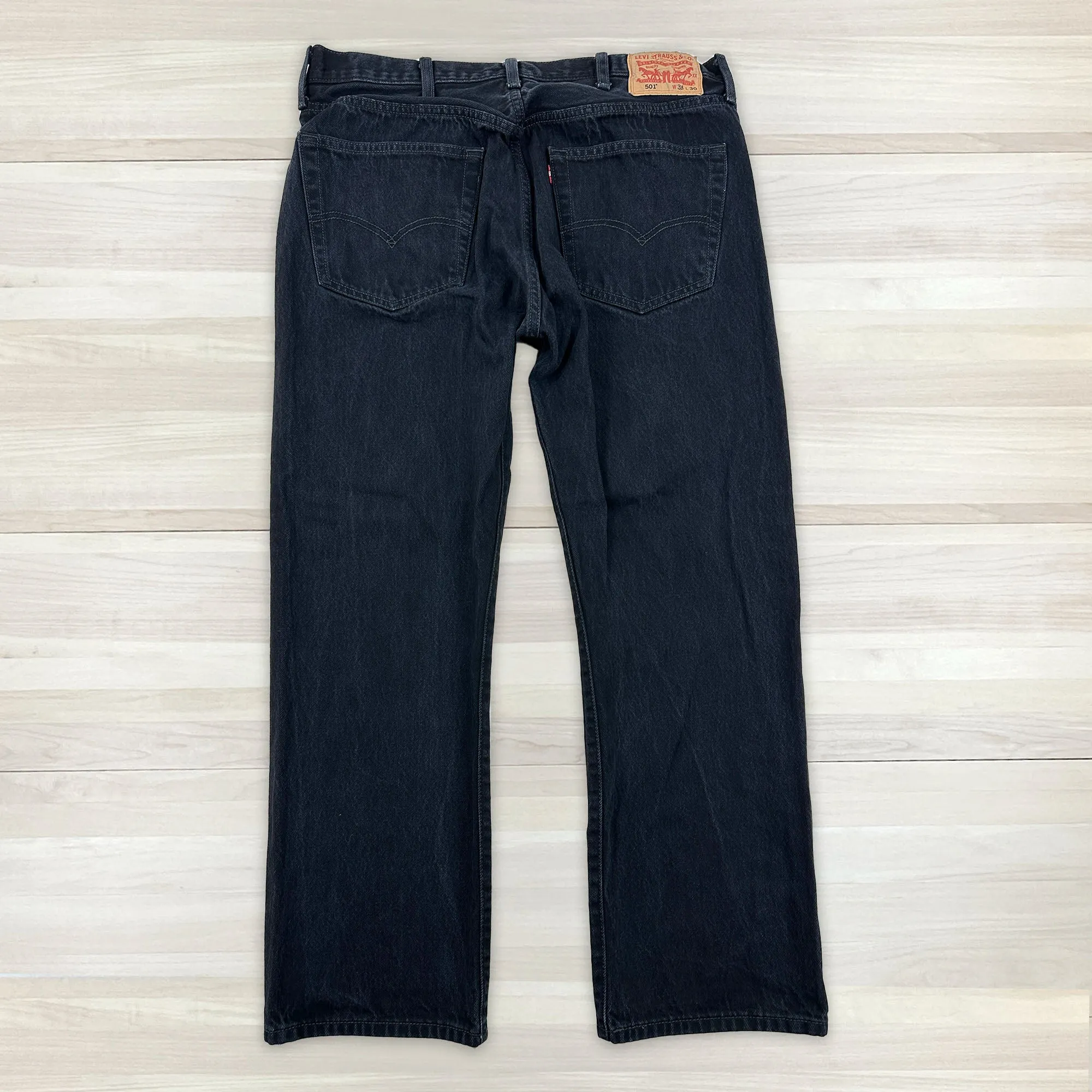Men's Vintage Black Levi's 501 - Measures 36x29