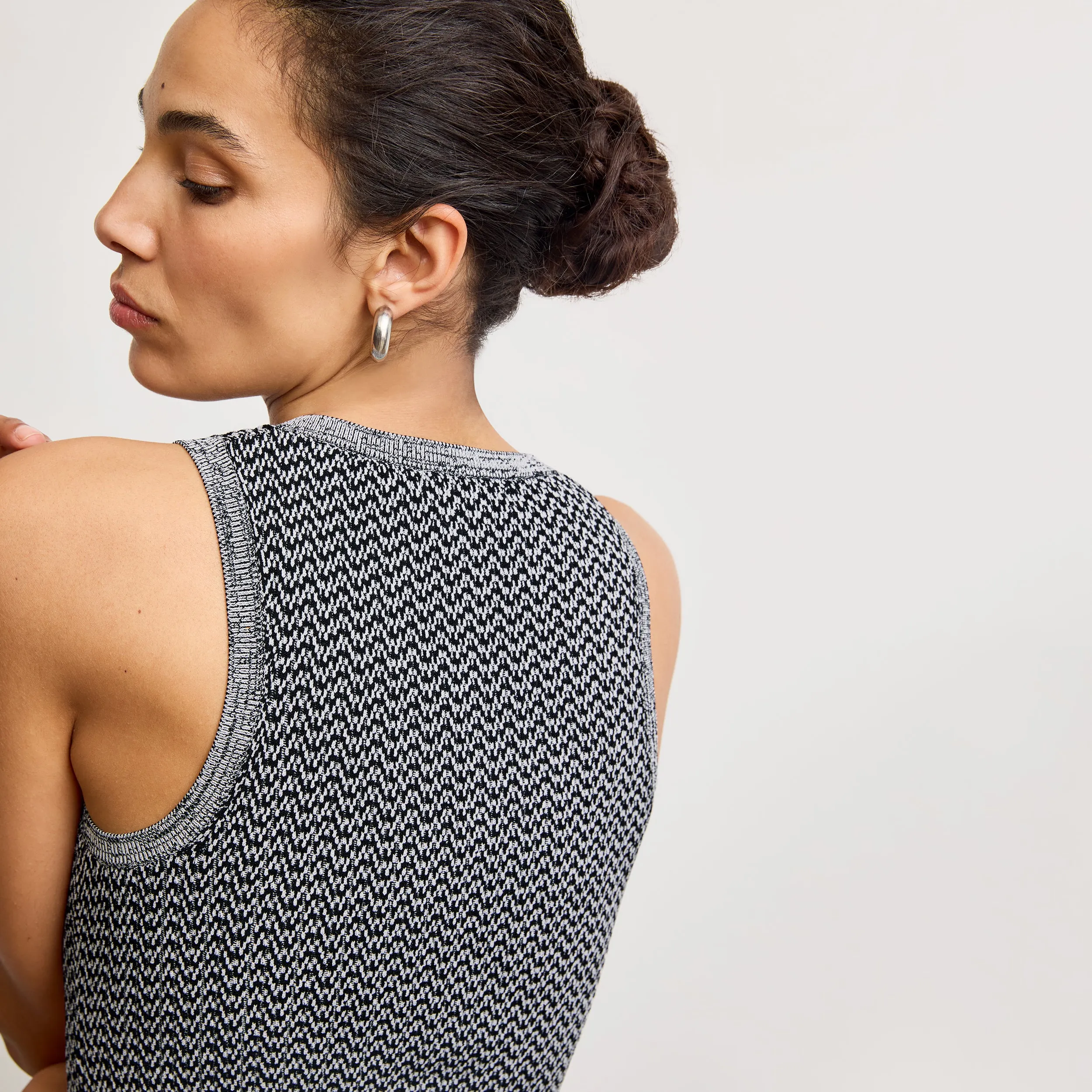 Sonny Day-to-Night Tank - Mini Chevron Knit :: Black/White