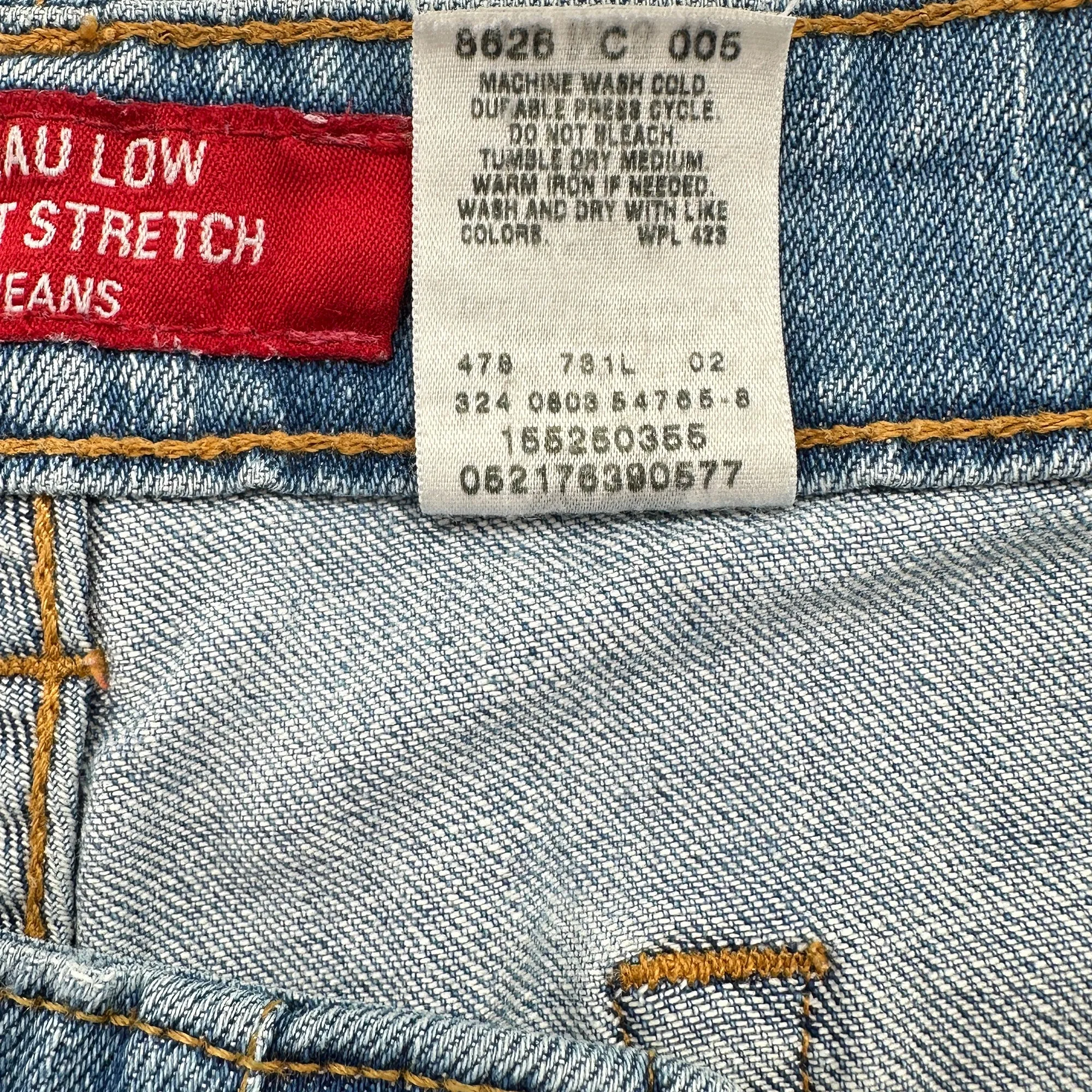 Vintage Women's Levi's 525 Nouveau Low Boot Cut Stretch - Size 14 Medium (34)